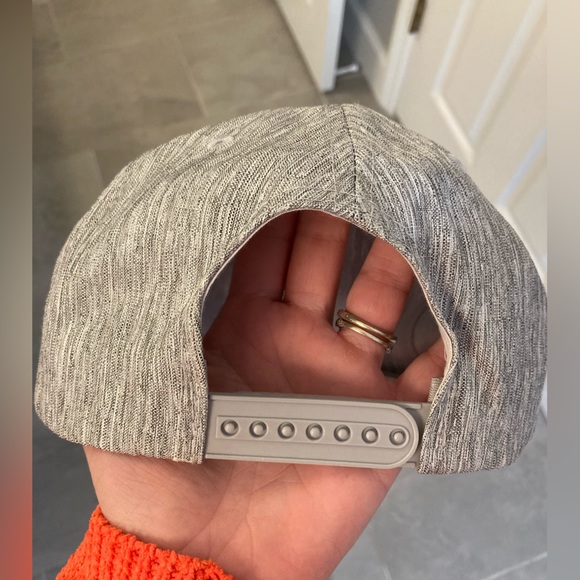 EUC JAGERMEISTER Logo Snapback Hat Heather Gray Twill Black Logo Trucker Hat - Picture 2 of 5